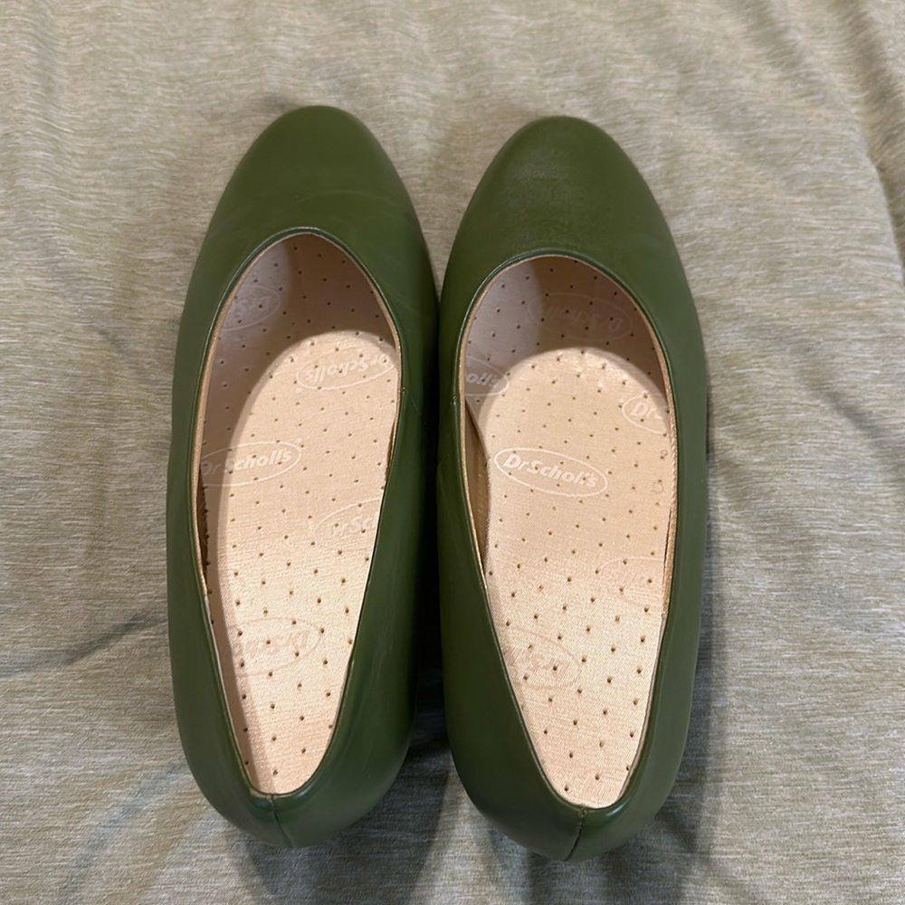 Genuine leather women shoes